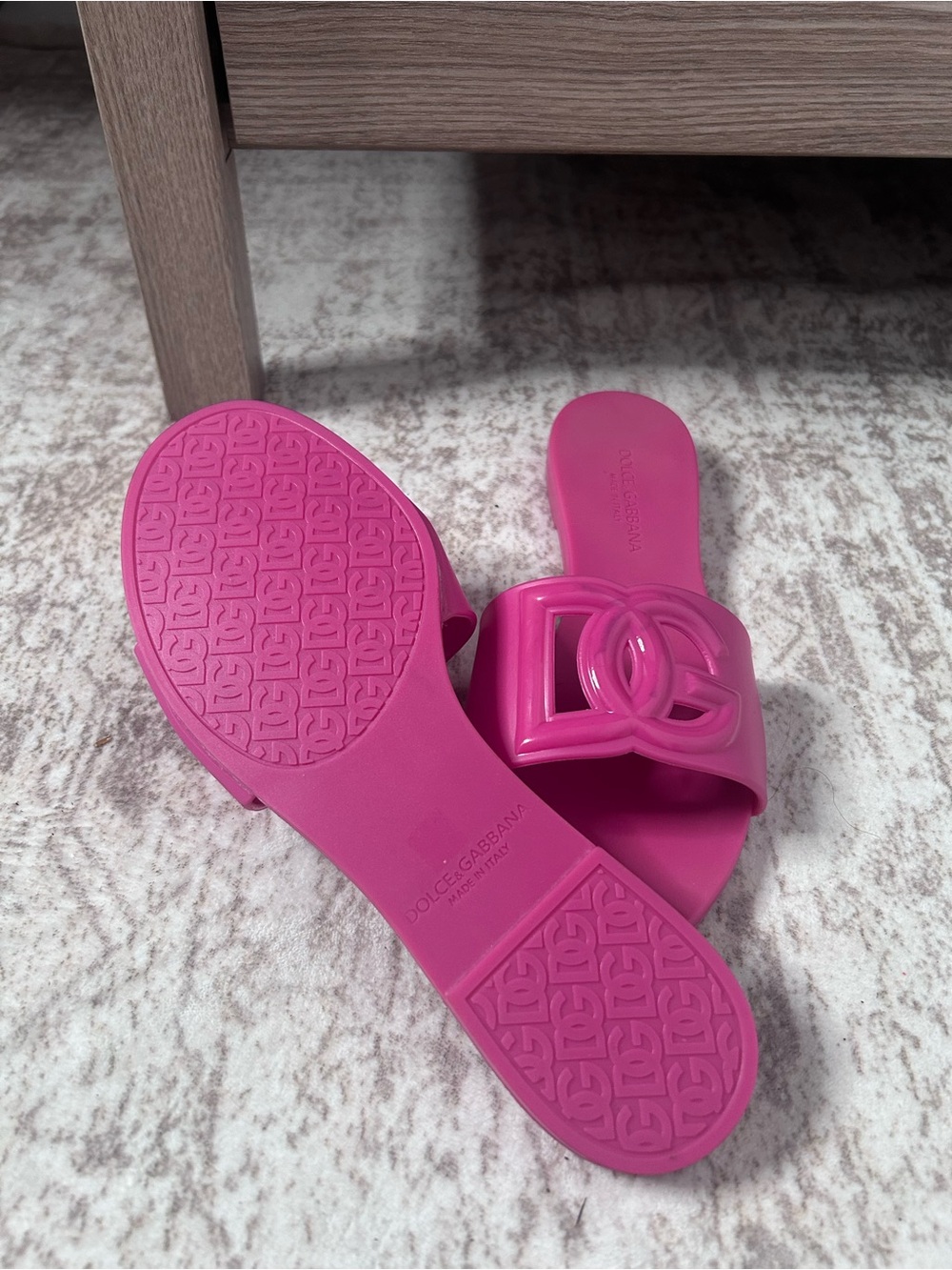 Dolce & Gabbana Hot Pink Logo Slide Mules - Picture 3 of 3